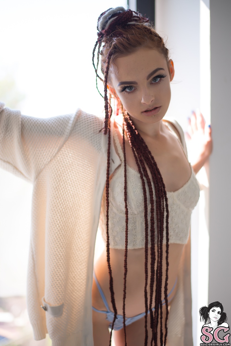 sophiestonem-allucinaciosexual-01.jpg