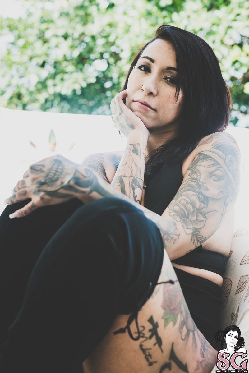 morenaveneno-poisongirl-13.jpg