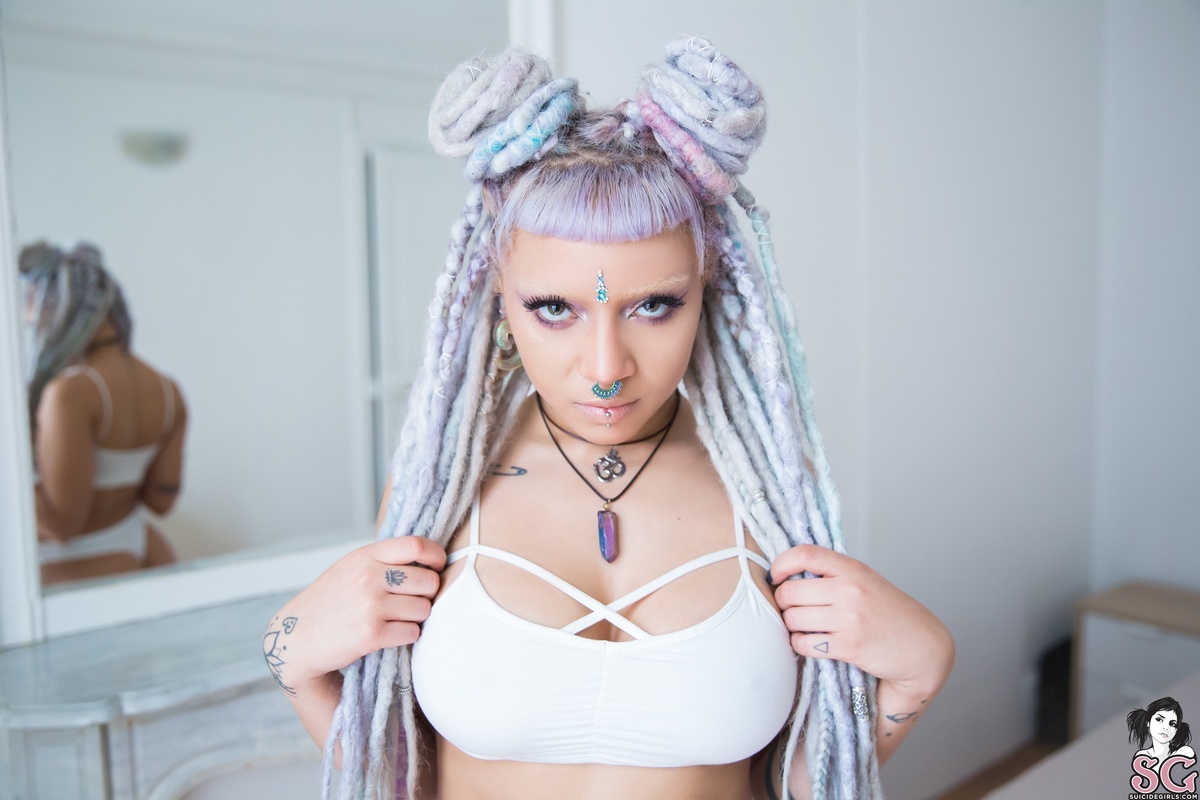 tribe-alienchild-11.jpg