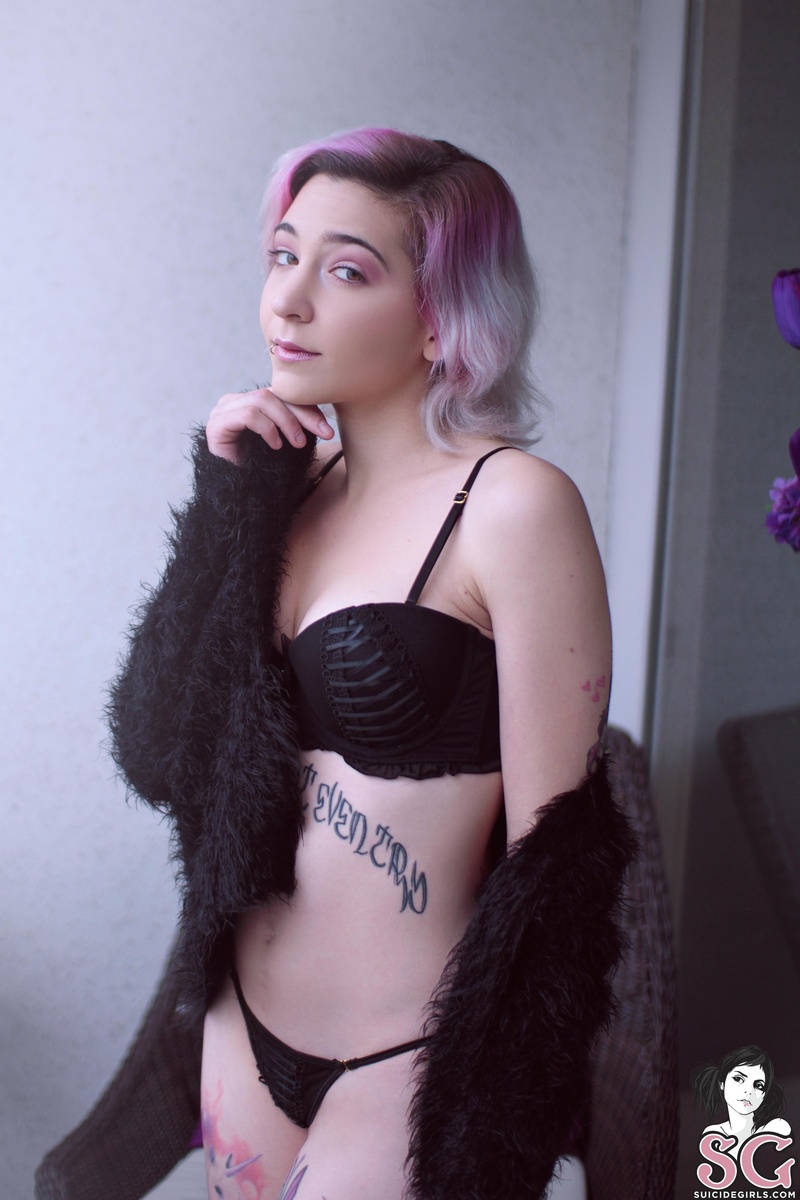 madunicorn-purpleinnocence-05.jpg