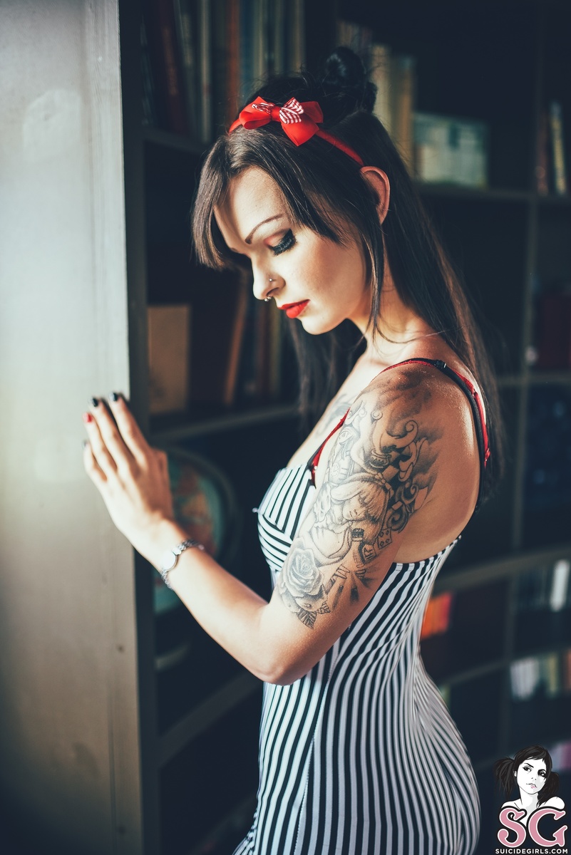 meganmckenzie93-sweetstudydreams-07.jpg