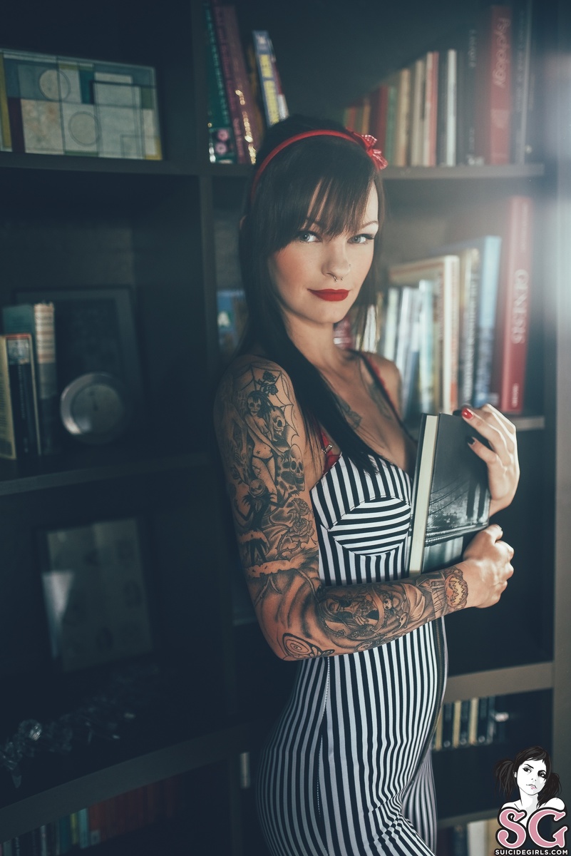 meganmckenzie93-sweetstudydreams-19.jpg