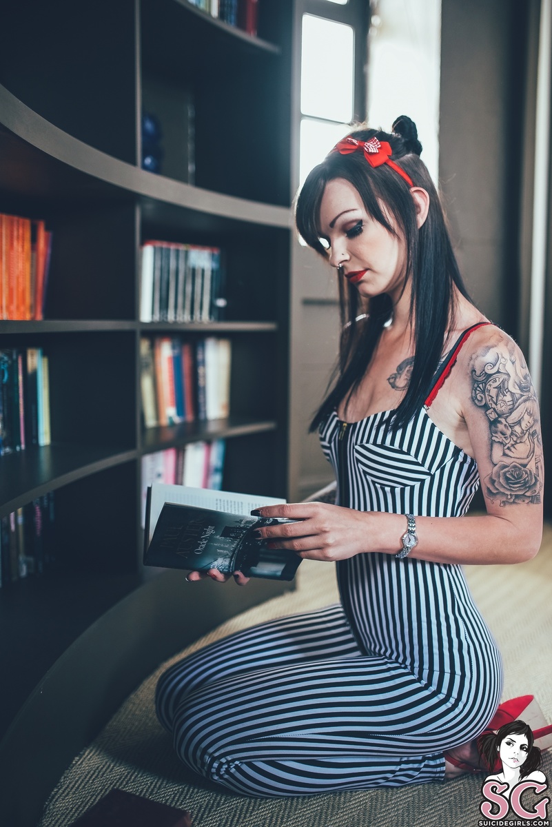 meganmckenzie93-sweetstudydreams-27.jpg