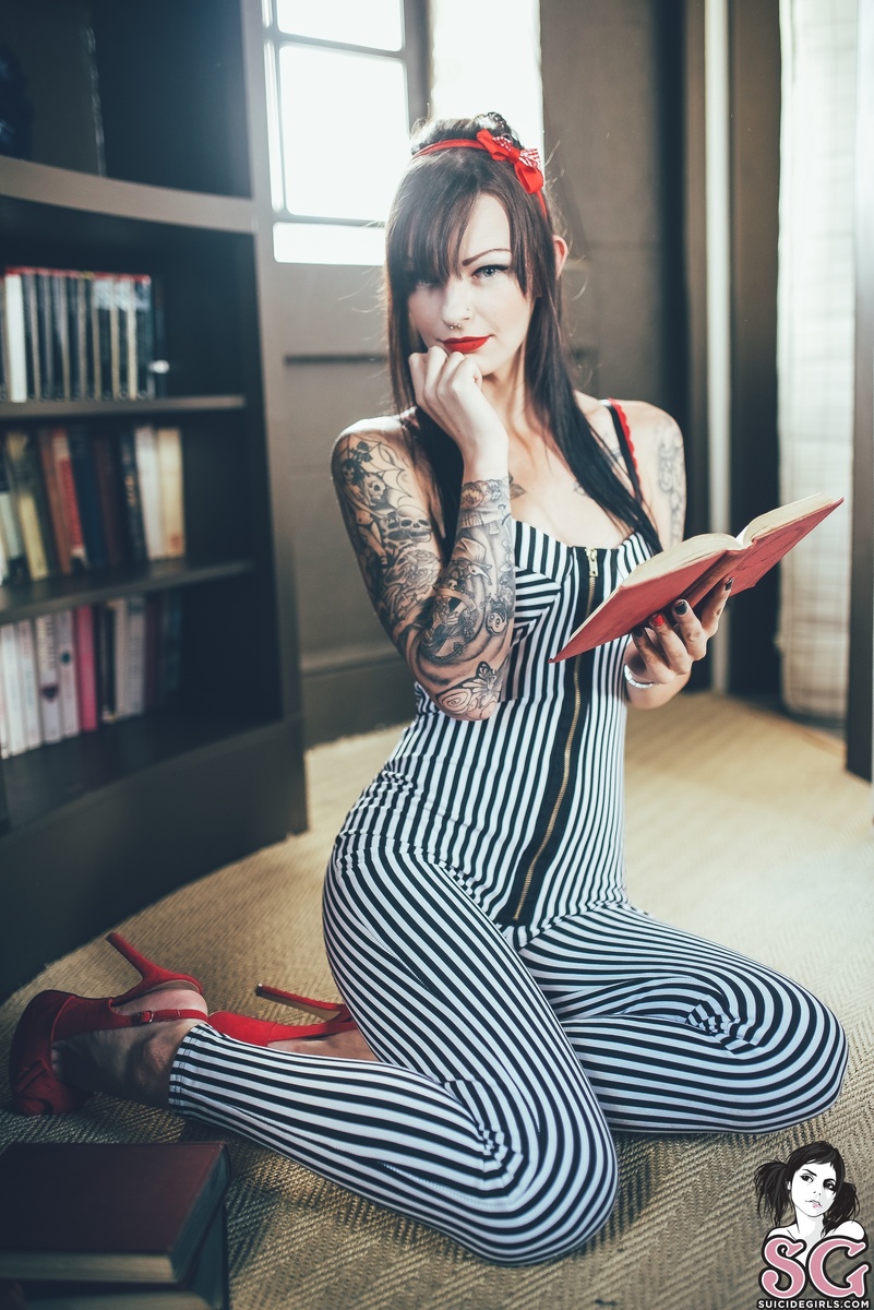 meganmckenzie93-sweetstudydreams-29.jpg