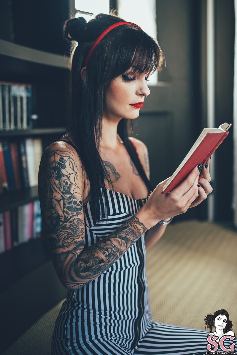 meganmckenzie93-sweetstudydreams-37.jpg