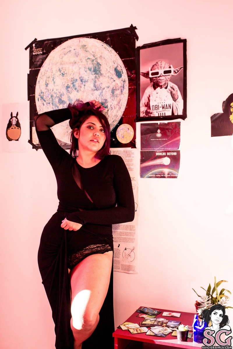 mand-seductivewitch-05.jpg