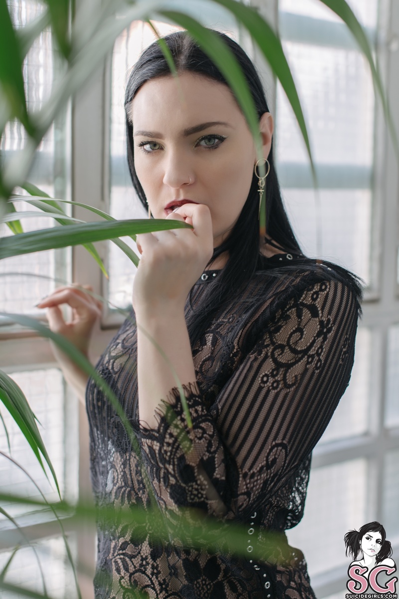 ninagretchen-glassandvelvet-03.jpg
