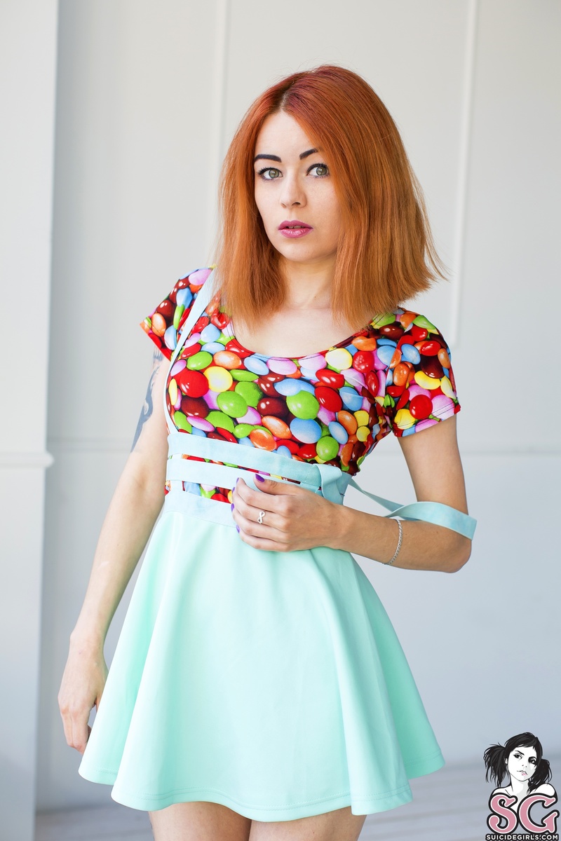 venera-candygirl-01.jpg