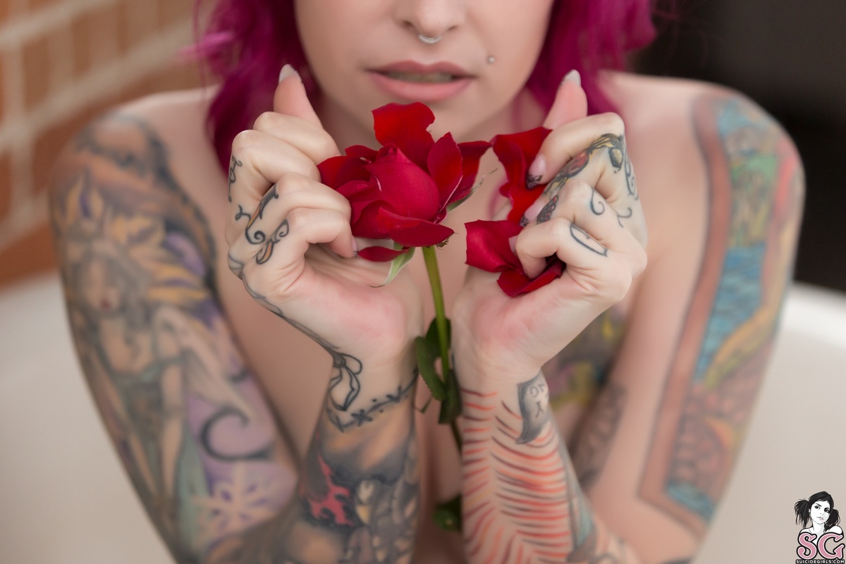 cessie-rosered-29.jpg
