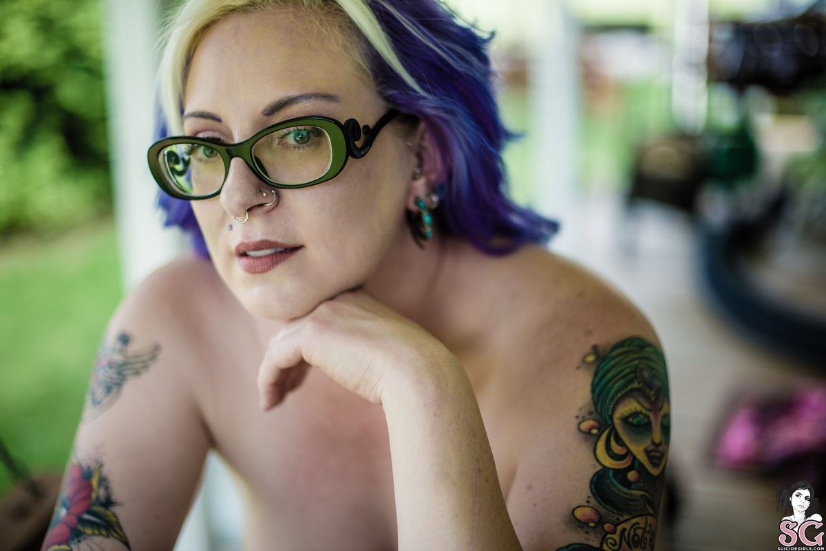 rebelleoutlaw-standstilllookpretty-37.jpg