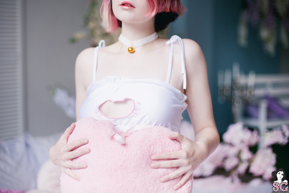 redhatred-shypussycat-07.jpg