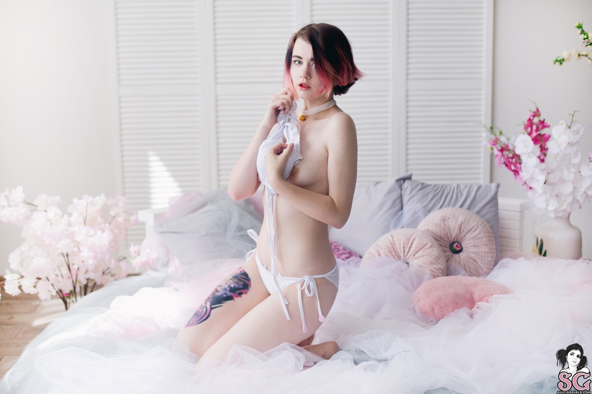redhatred-shypussycat-23.jpg