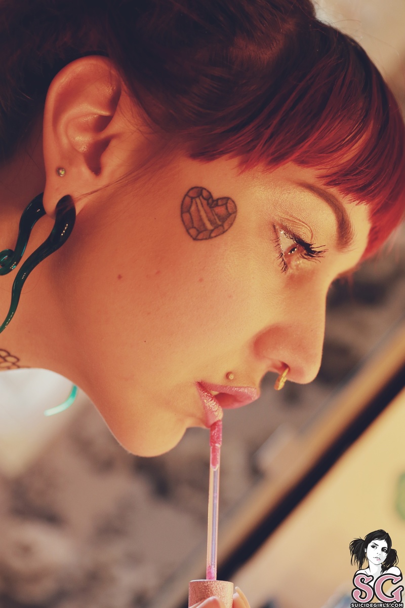 princessina-pinkpoison-01.jpg