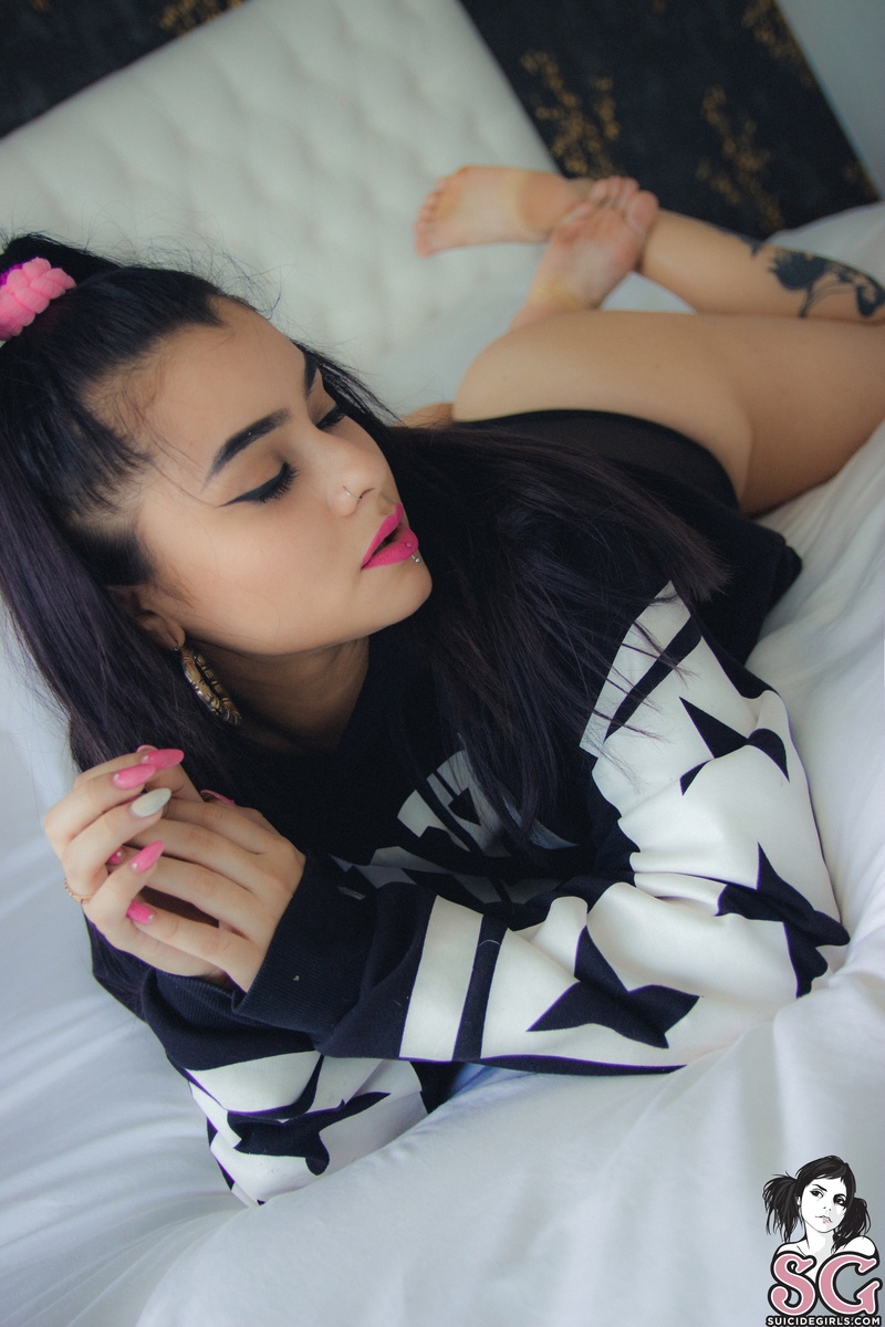 cossmic-neverbeyours-13.jpg