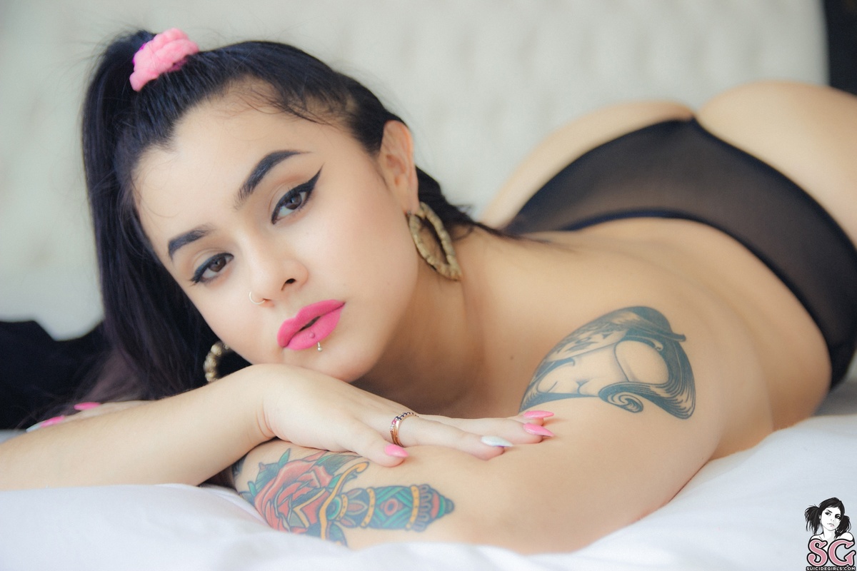 cossmic-neverbeyours-29.jpg