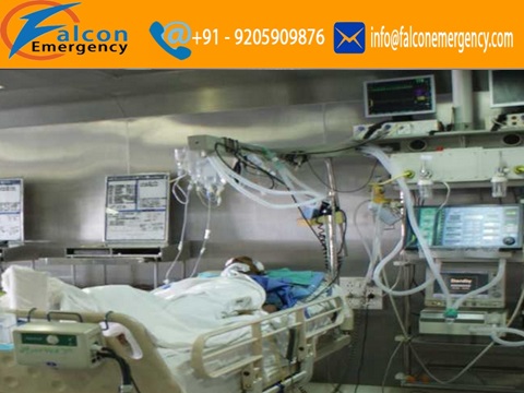 Reliable Falcon Emergency Train Ambulance in Delhi at Low-Cost