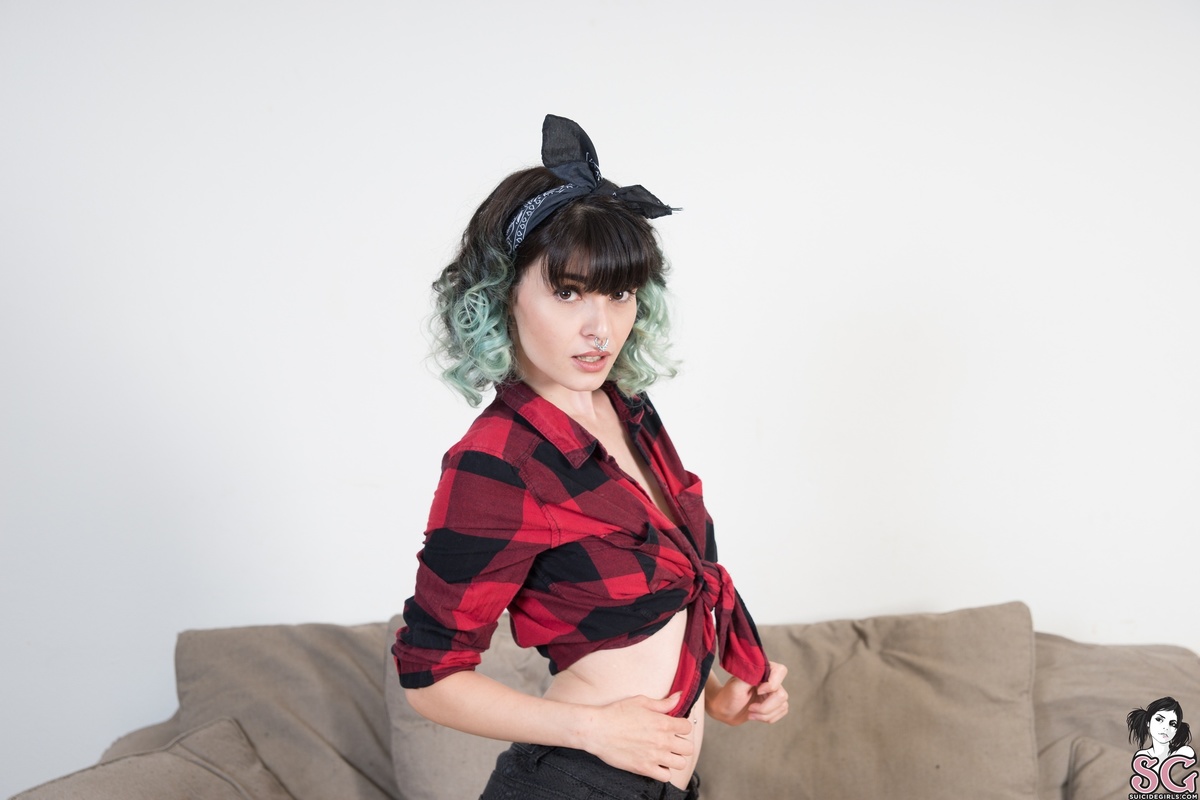 novaanne-dontworrybehappy-01.jpg
