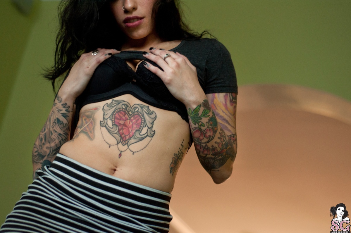 fenix-behindthe8ball-13.jpg