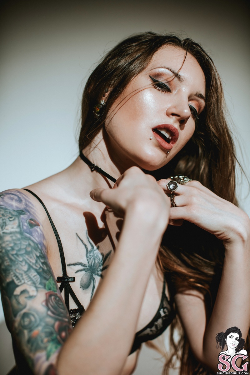 liya-thedoppelganger-09.jpg