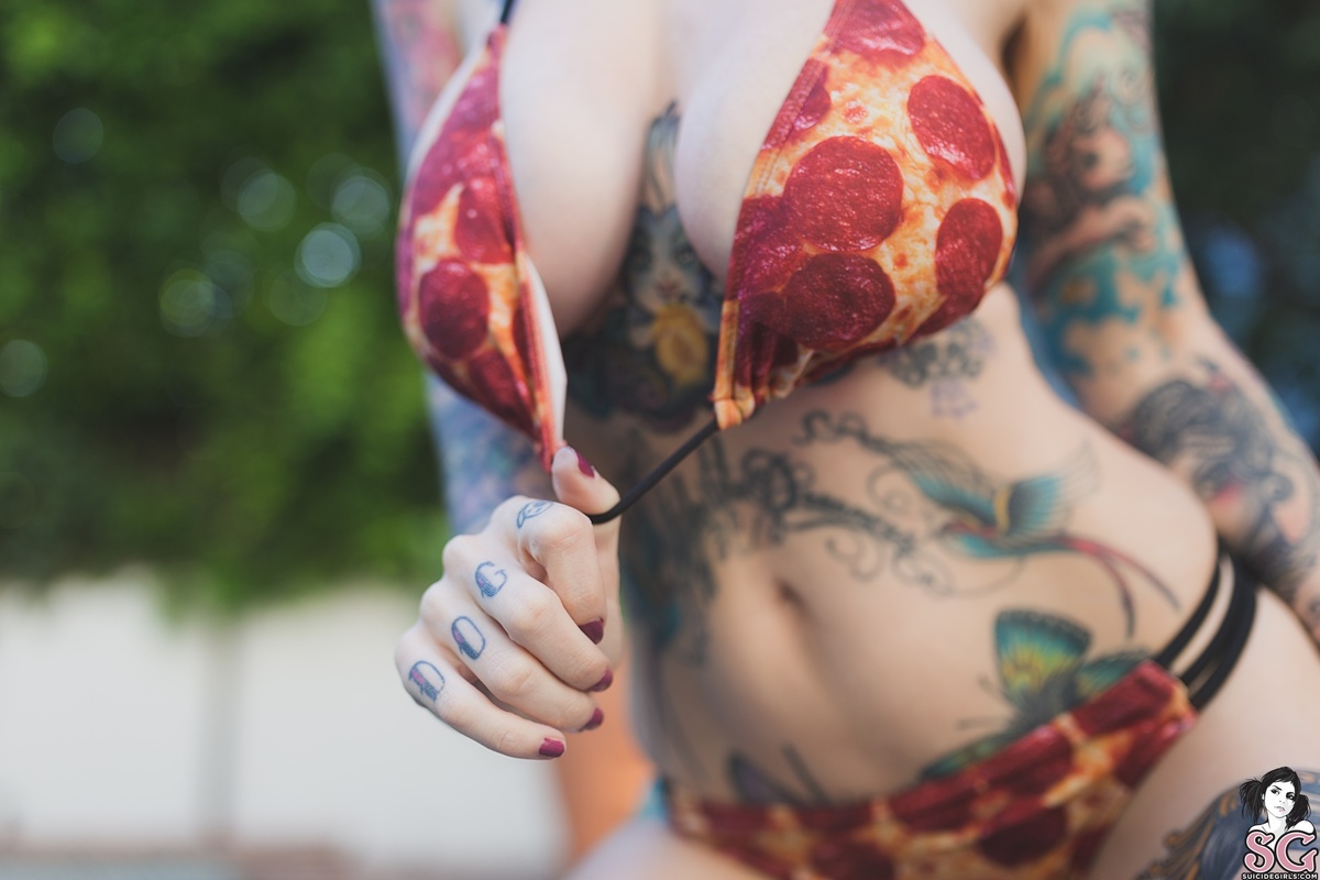riae-sliceofheaven-09.jpg