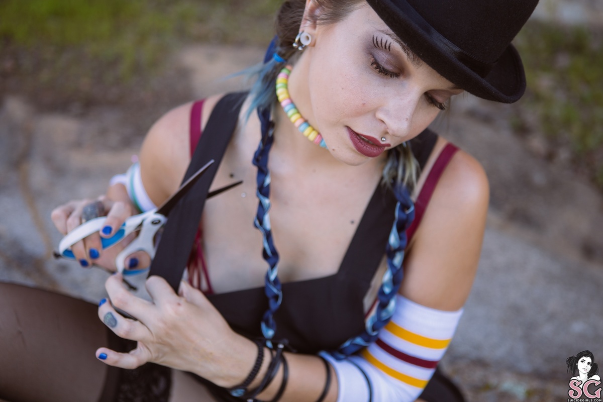 sissylaala-tankgirl-11.jpg