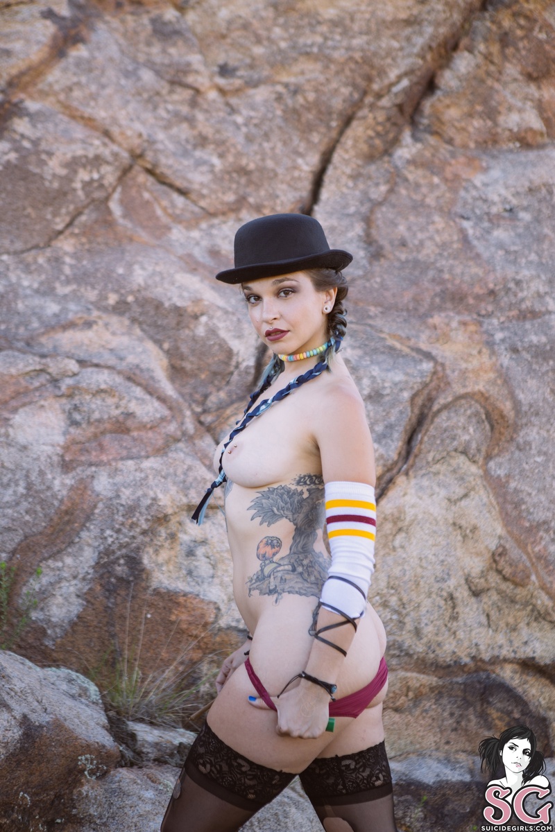 sissylaala-tankgirl-33.jpg