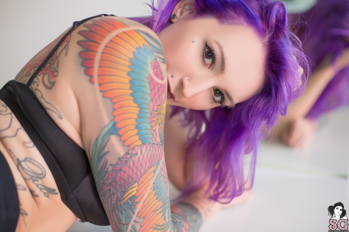 rainbowgirl-thesweetdarkness-21.jpg
