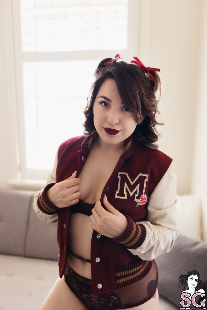 ashschange-varsitydreams-01.jpg