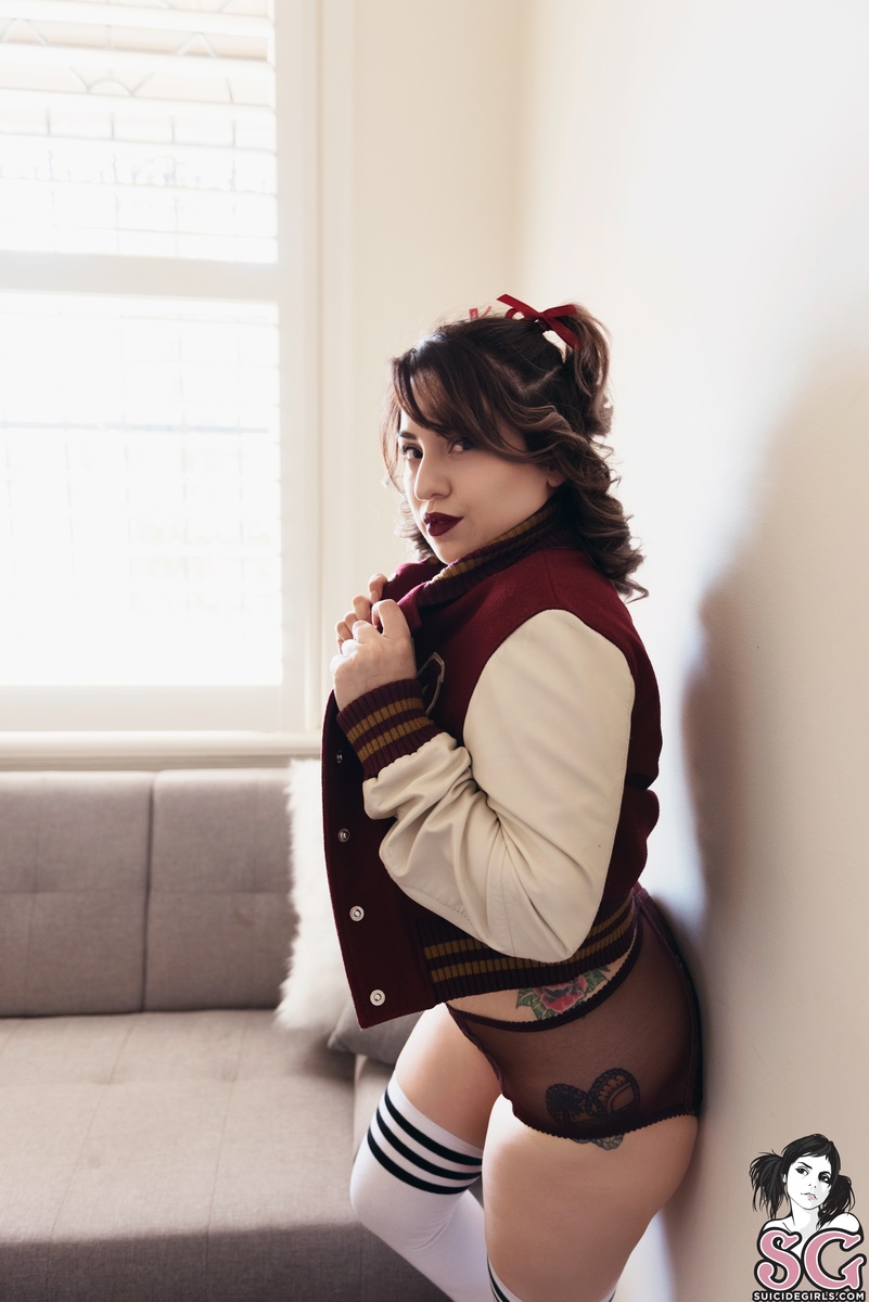 ashschange-varsitydreams-03.jpg