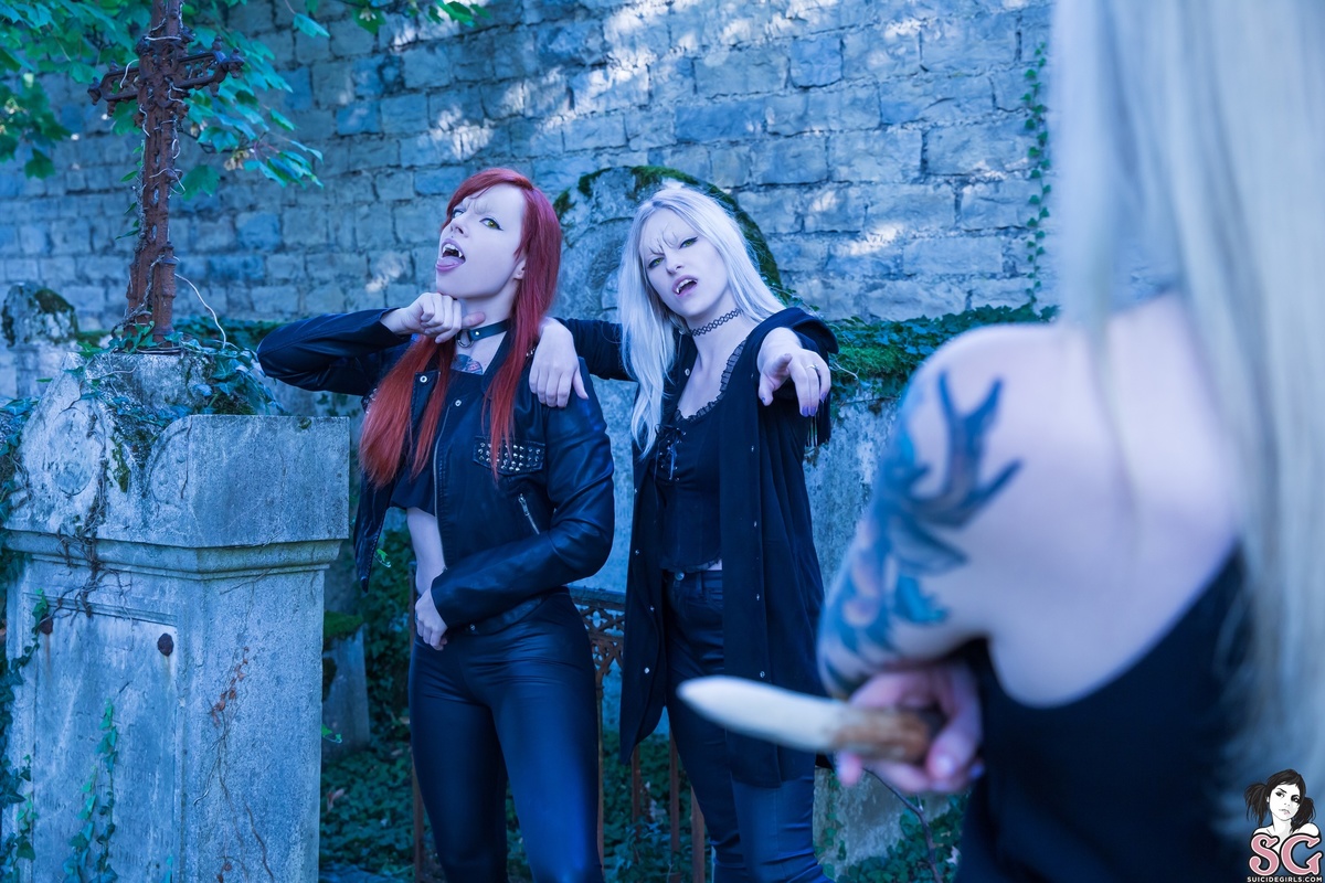 shamandalie-welcometothehellmouth-03.jpg