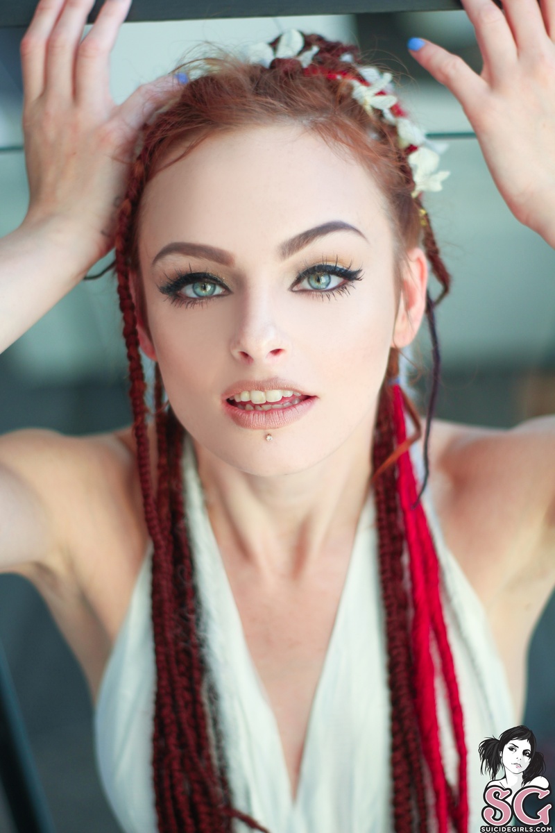 sophiestonem-yourgirlyourprincess-13.jpg