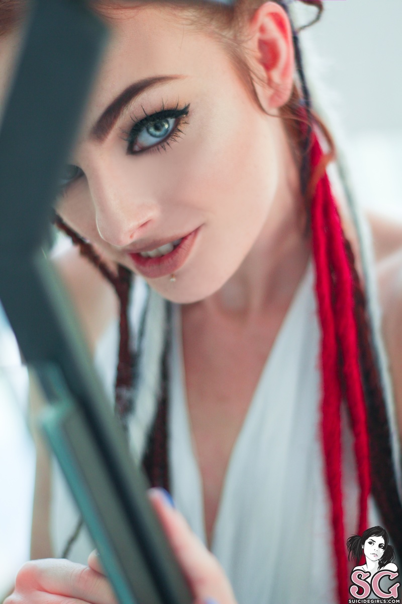 sophiestonem-yourgirlyourprincess-21.jpg