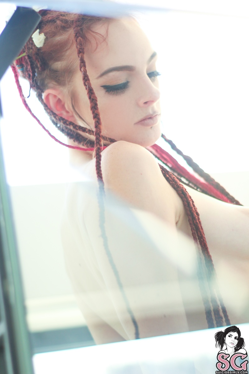sophiestonem-yourgirlyourprincess-37.jpg