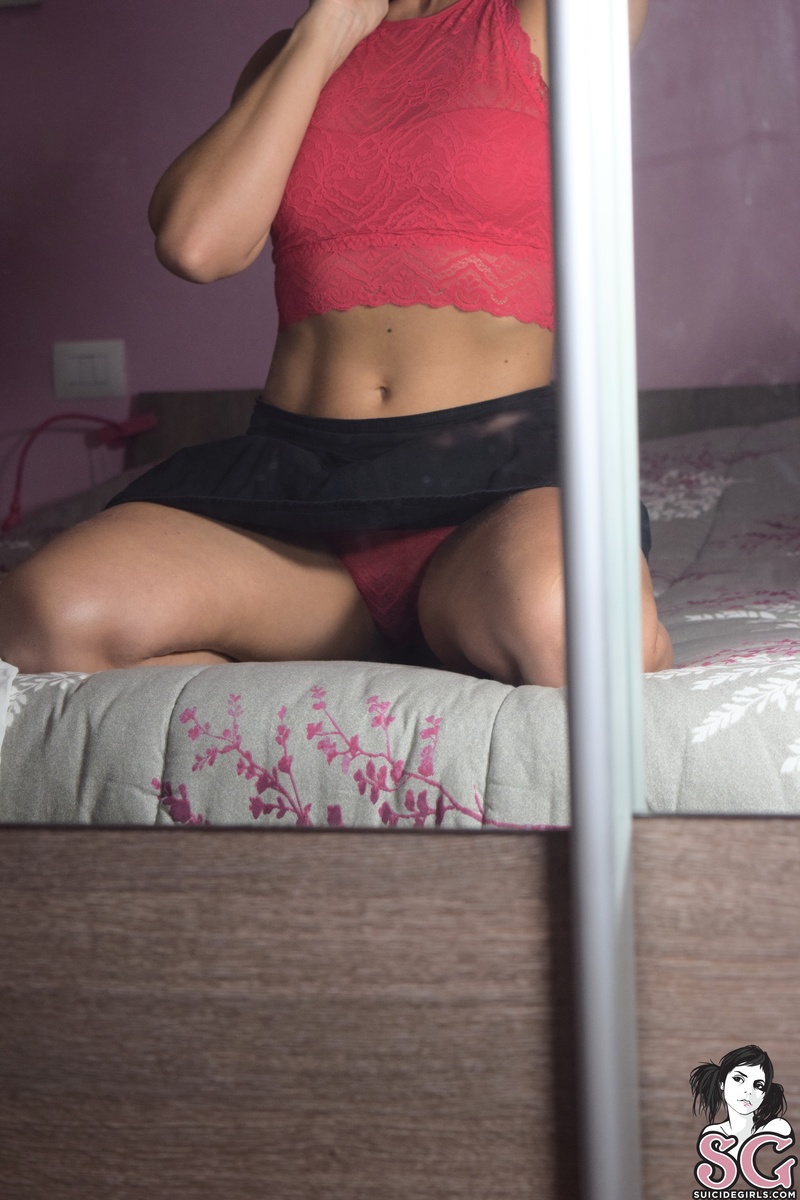 adhyria-reflectionof-09.jpg