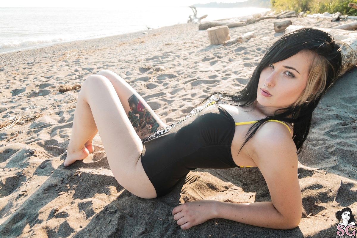 obsidian-deadinthewater-09.jpg