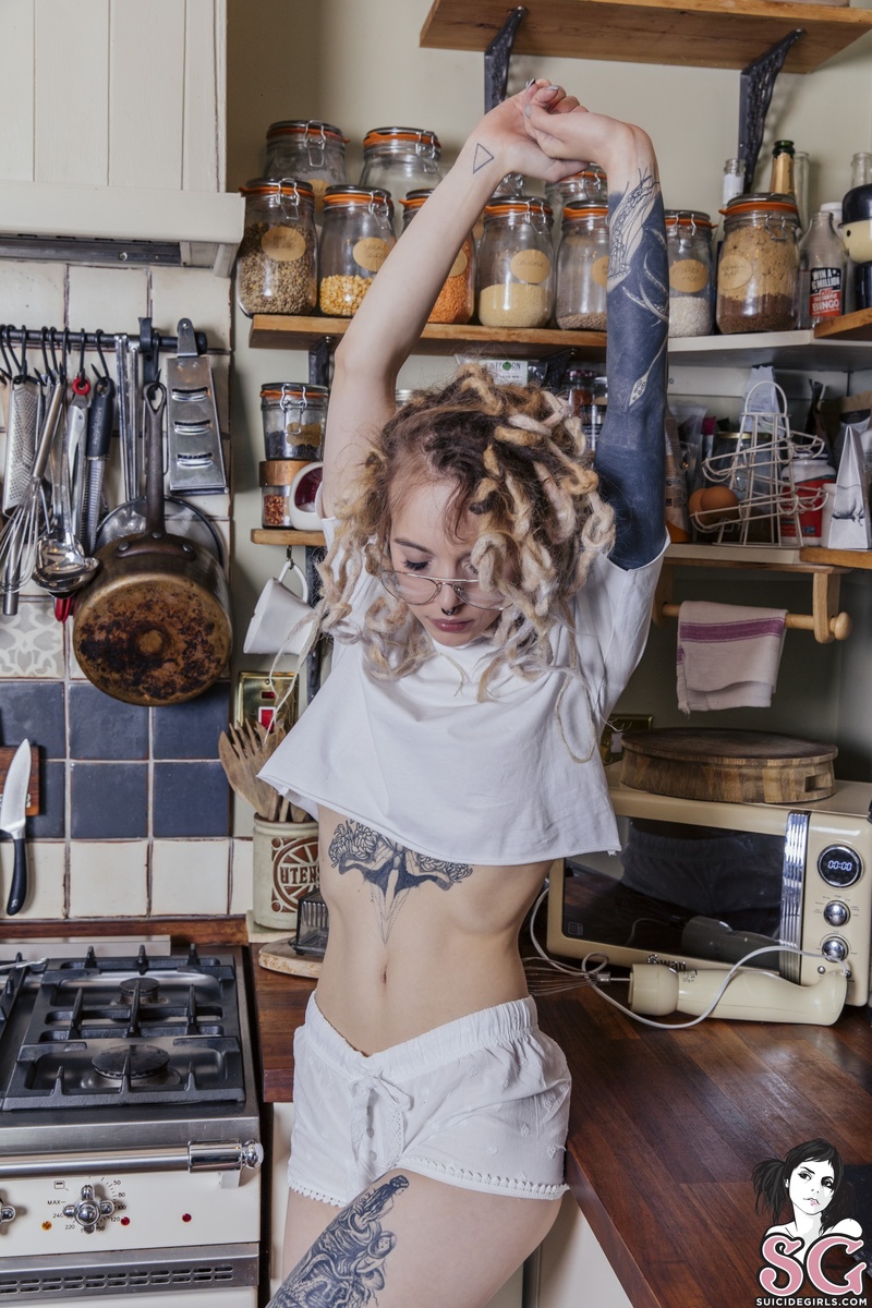 jellievis-pancakesanyone-03.jpg