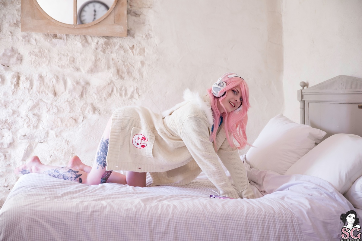lilymai-supersoniletsgo-07.jpg