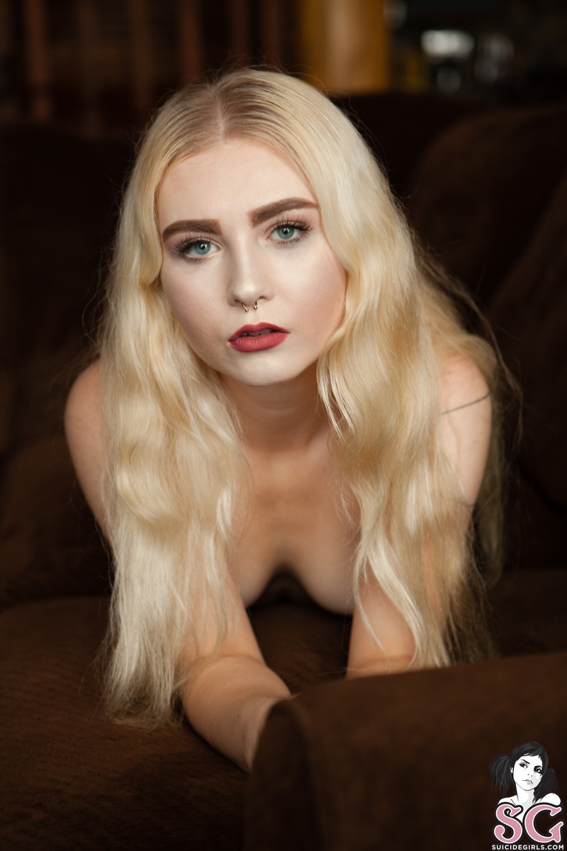 loveless-cabinfever-21.jpg