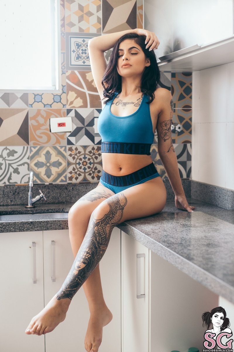 conrada-thelessiknowthebetter-01.jpg