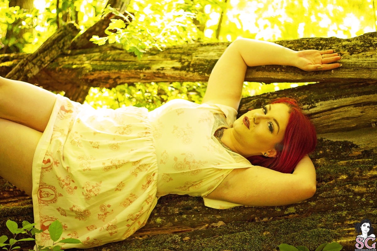 xcherryxkissx-intothewoods-05.jpg