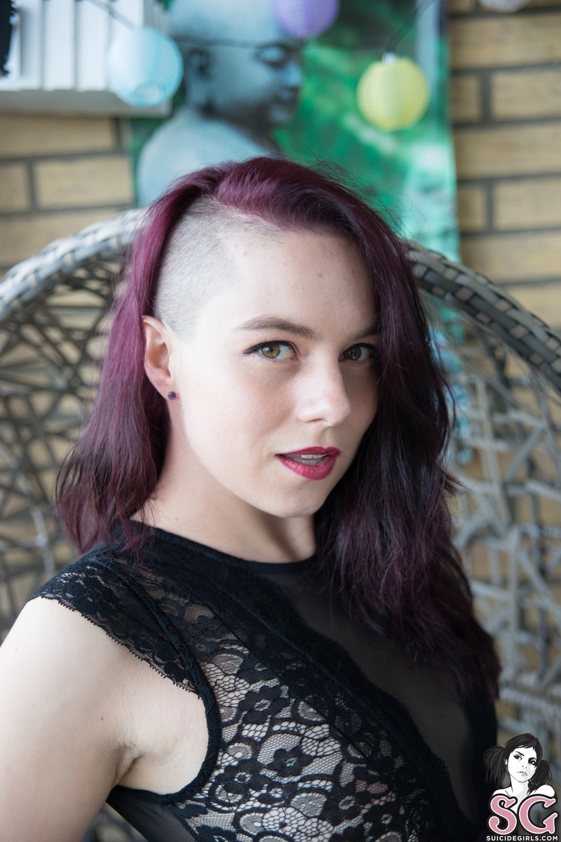 aprildivine-rocketqueen-25.jpg