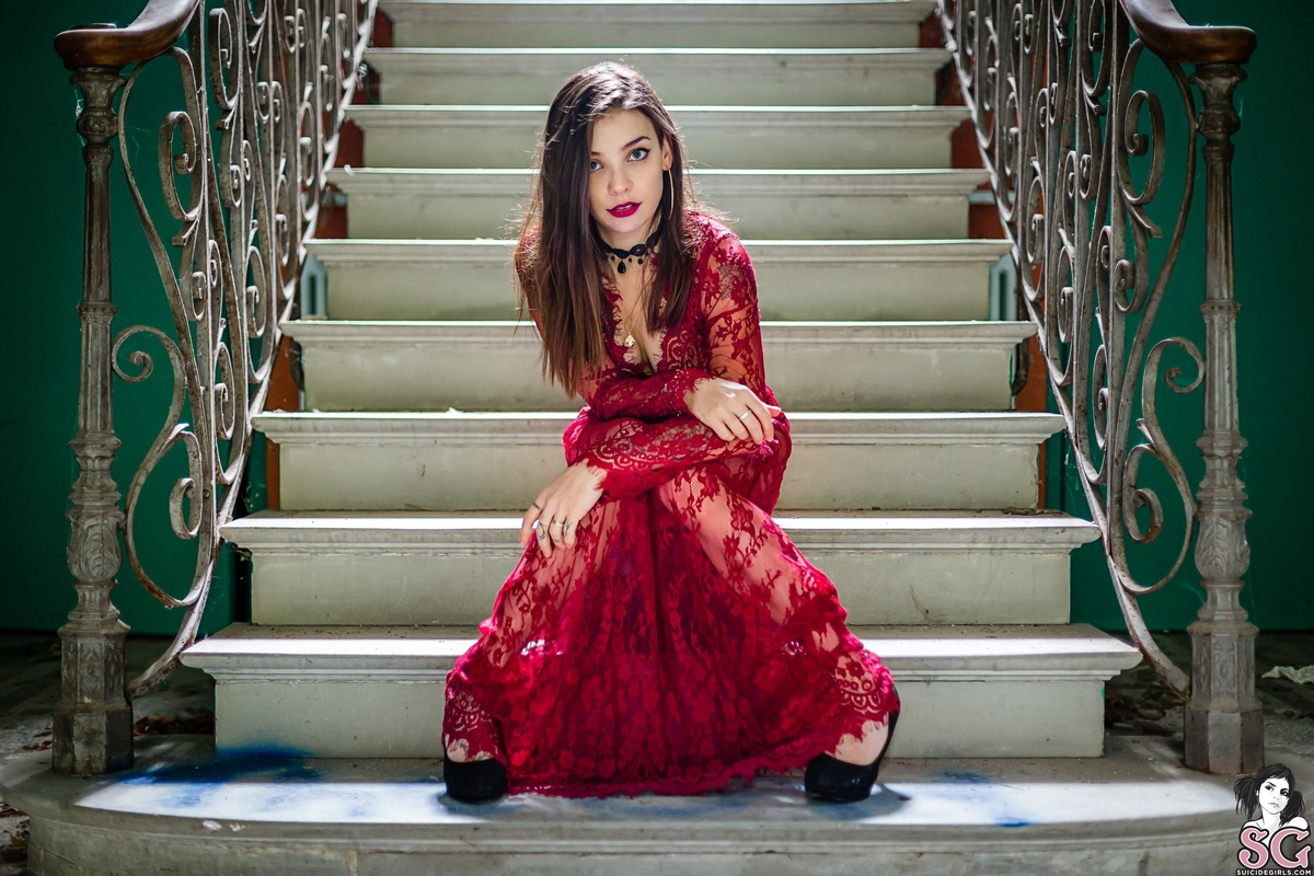 pialora-staircaseofdesire-01.jpg