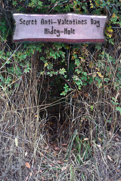 hidey.jpg