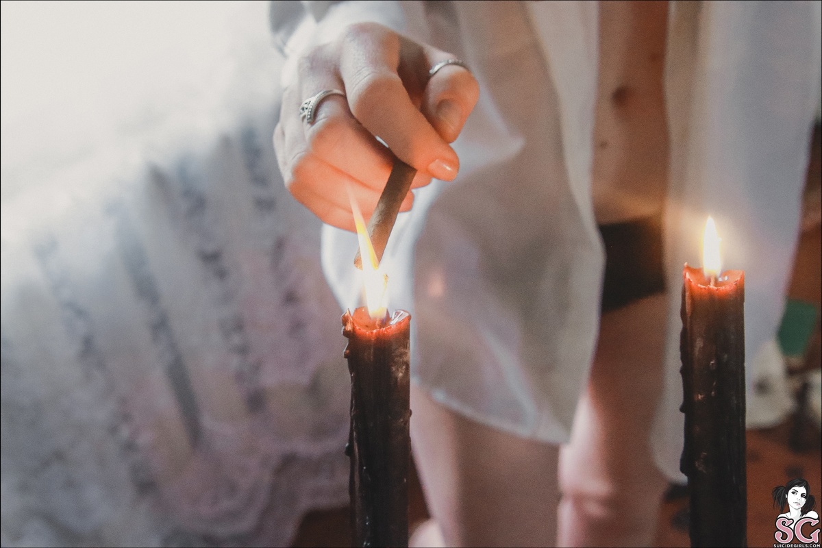 faerysuicide-palememoryroompti-07.jpg