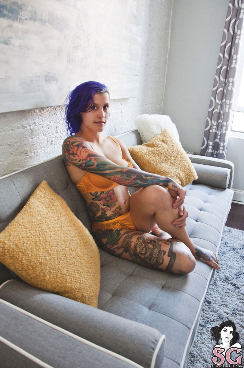 missminnie-buttercup-01.jpg