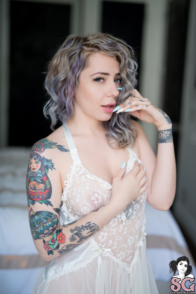 leza-feelitstill-01.jpg