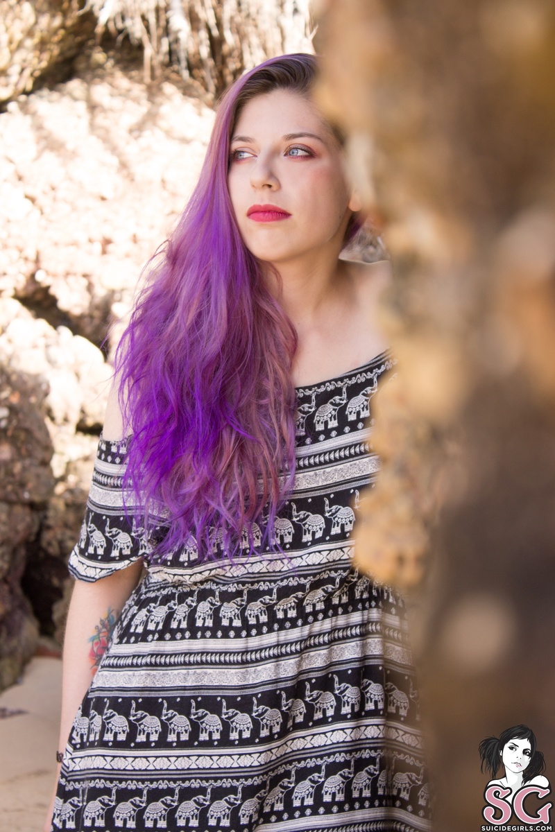 taraneth-seapurple-01.jpg