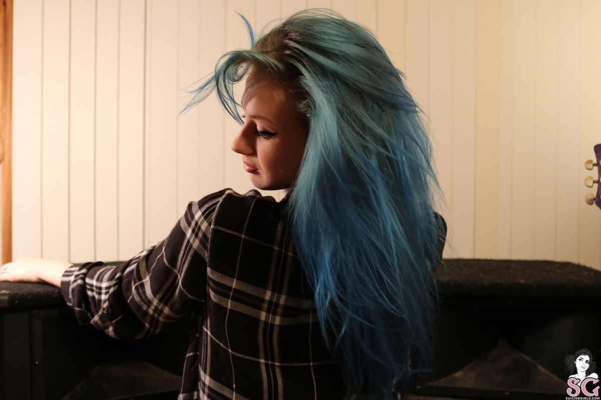 laylasuicide-comejamwithme-03.jpg