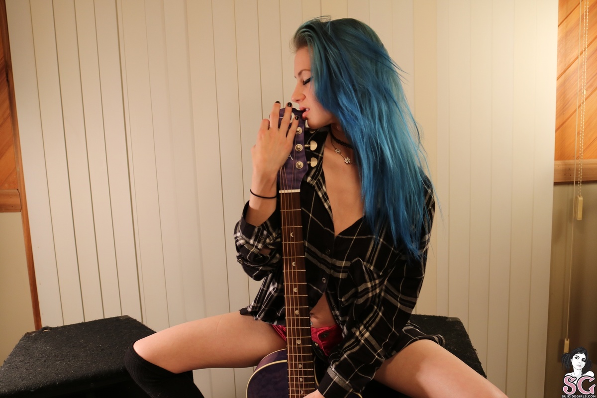 laylasuicide-comejamwithme-05.jpg