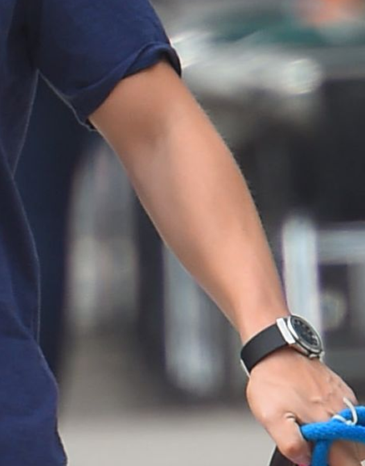 hair-hand2.png